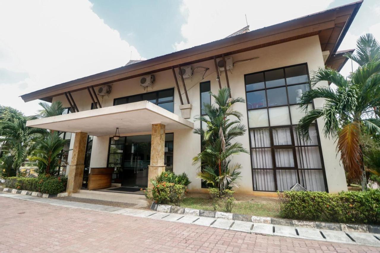 Reddoorz Premium @ Bukit Damai Indah Hotel Баликпапан Екстериор снимка